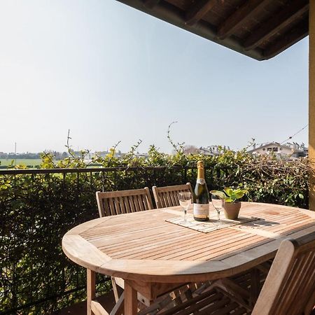 Gardappartamenti Cascinale Pool Дезенцано-дель-Гарда Экстерьер фото